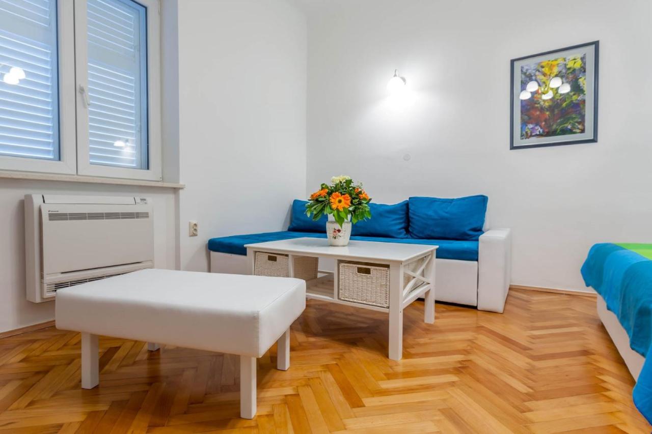 Classy Apartment In The Center Of Split Exterior photo